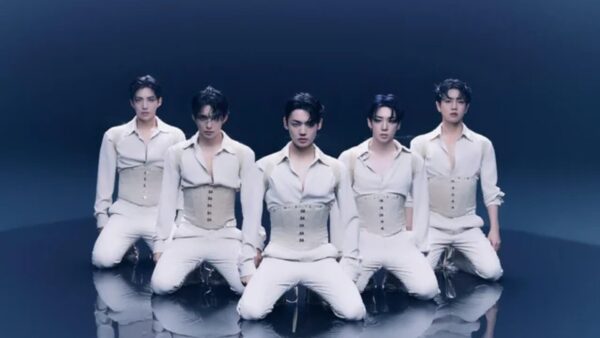 A.C.E faz o seu comeback com "Pinata"