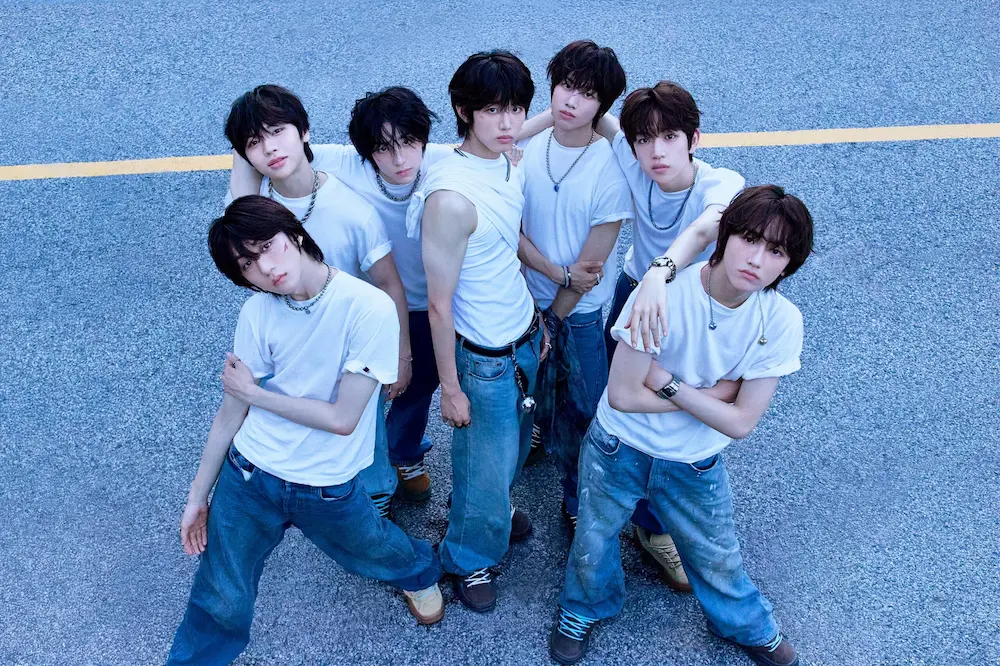 Foto do grupo de k-pop IDID