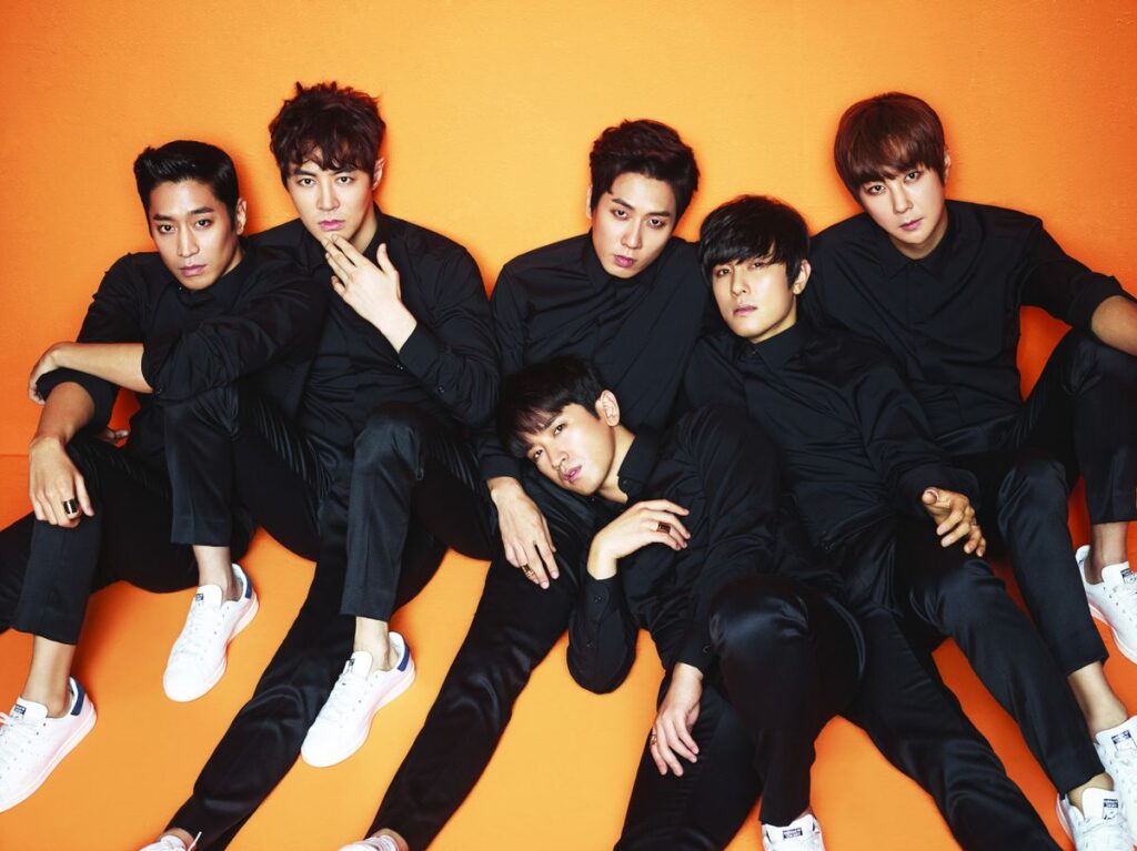 Foto do grupo Shinhwa