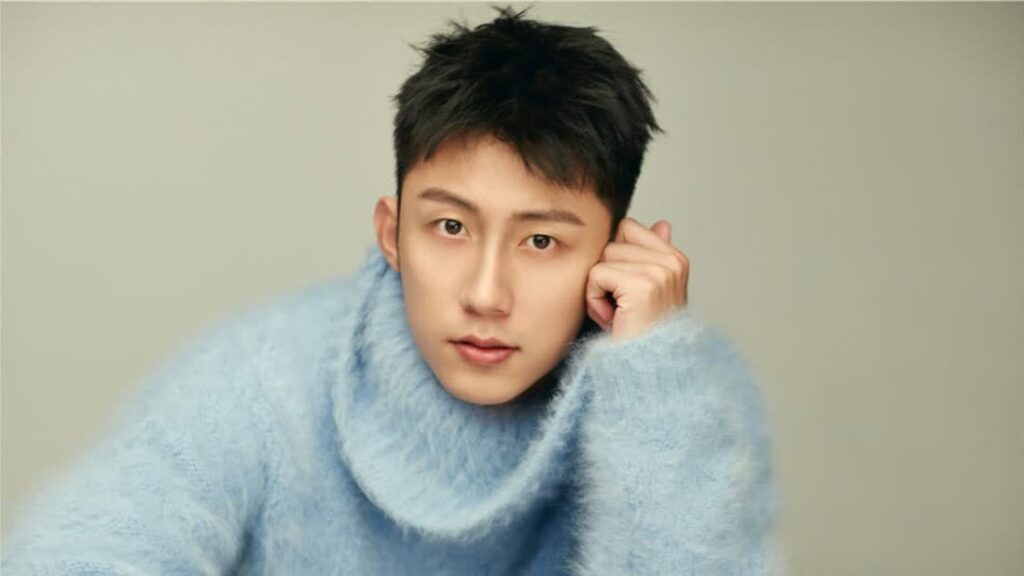 Foto do ator chinês Huang Jingyu