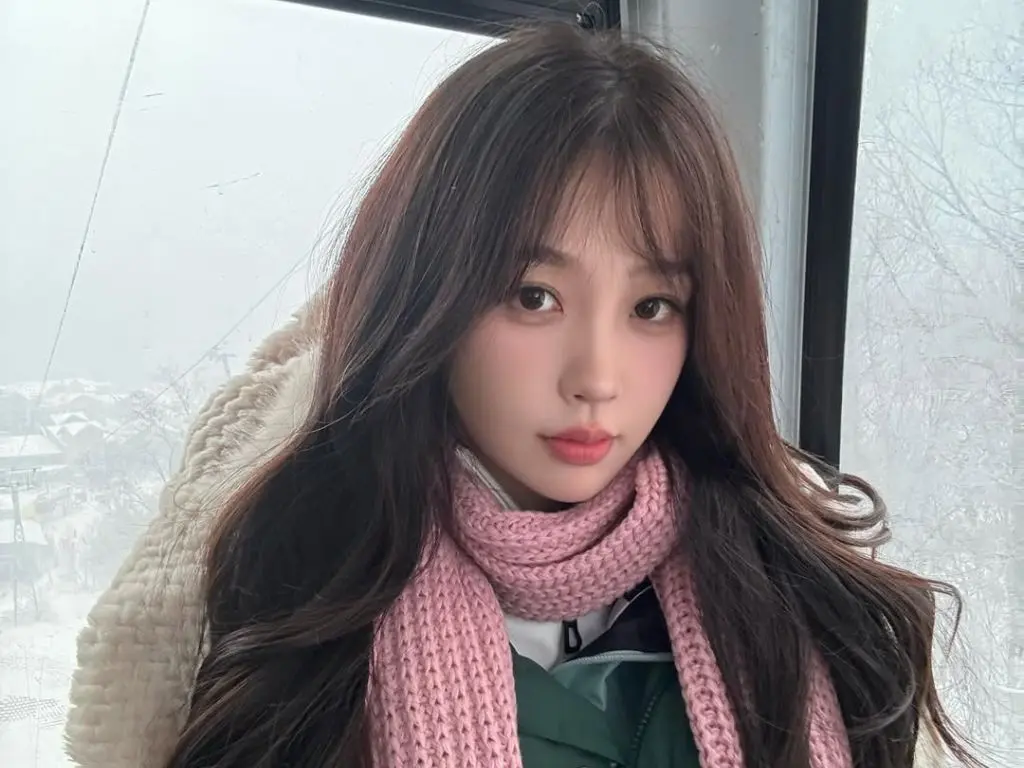 Foto da atriz Esther Yu