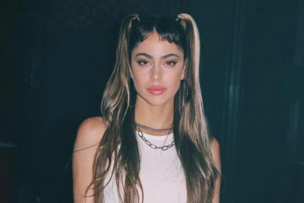 foto da cantora Tini