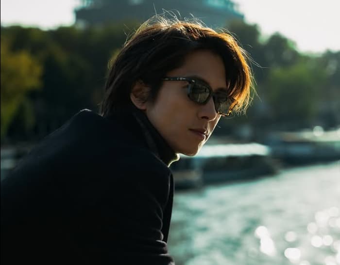 foto do ator Tomohisa Yamashita