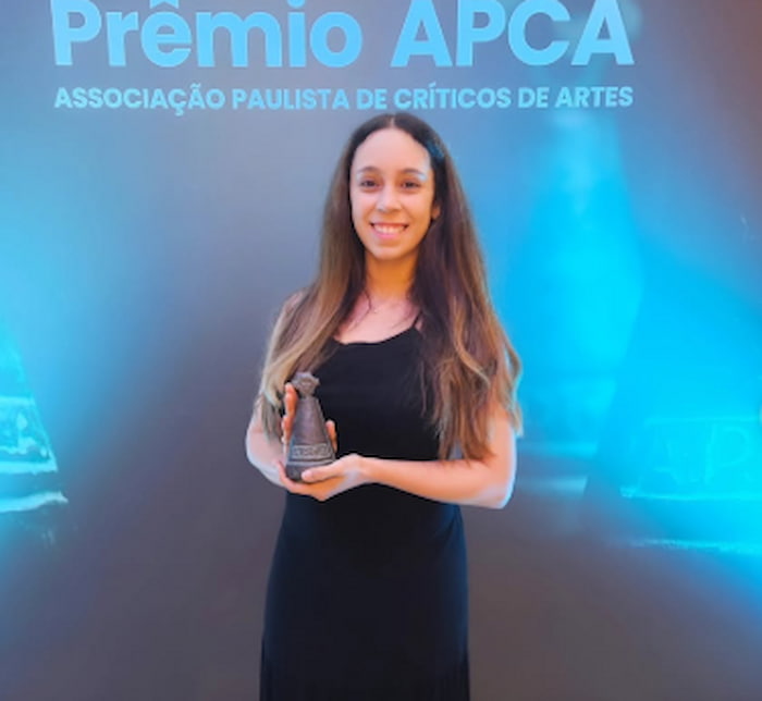 Foto da autora Bethânia Pires Amaro