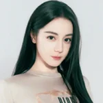 Foto da atriz Dilraba Dilmurat
