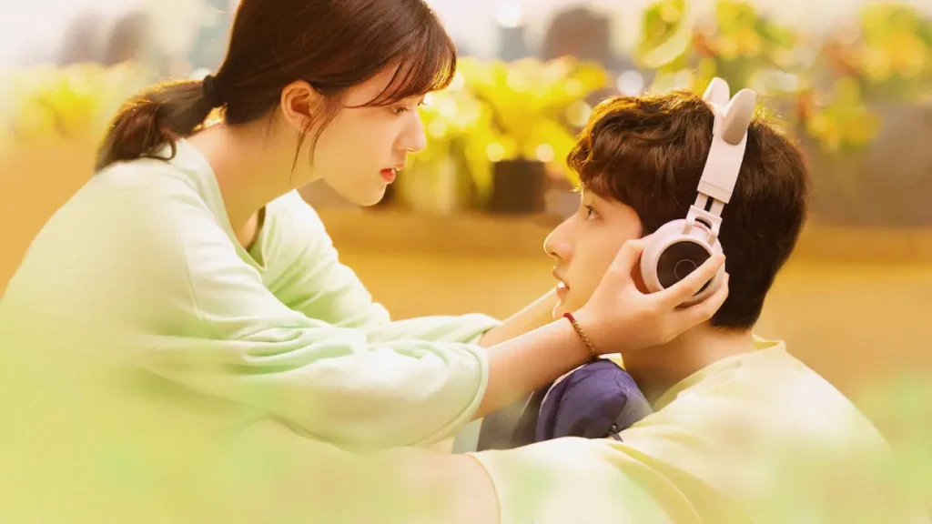 Imagem promocional de Please Feel at Ease, Mr. Ling, um dos mini dramas chineses