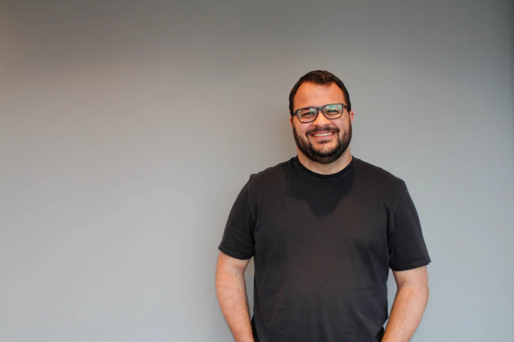 Foto do ator Rafael Zoehler