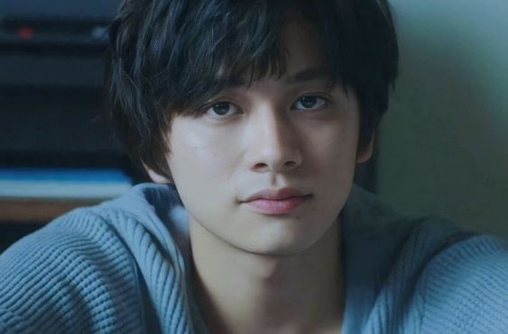 Foto do ator Takumi Kitamura