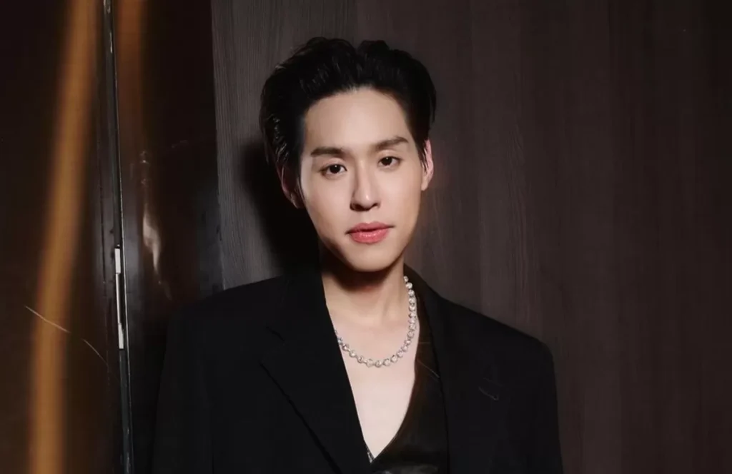 Foto do ator Billkin Putthipong