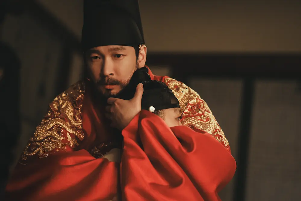 Foto do ator Cho Seung-woo em A Leste do Palácio